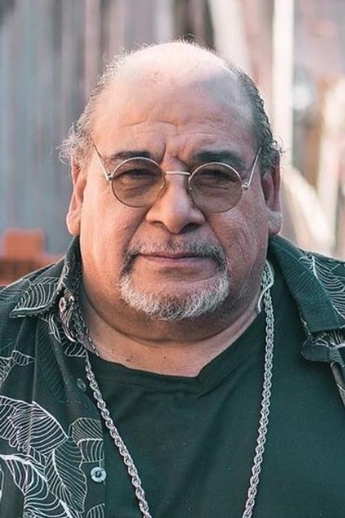 Roly Serrano image