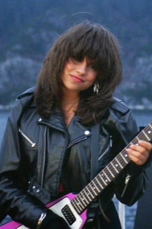 Saffron Henderson image