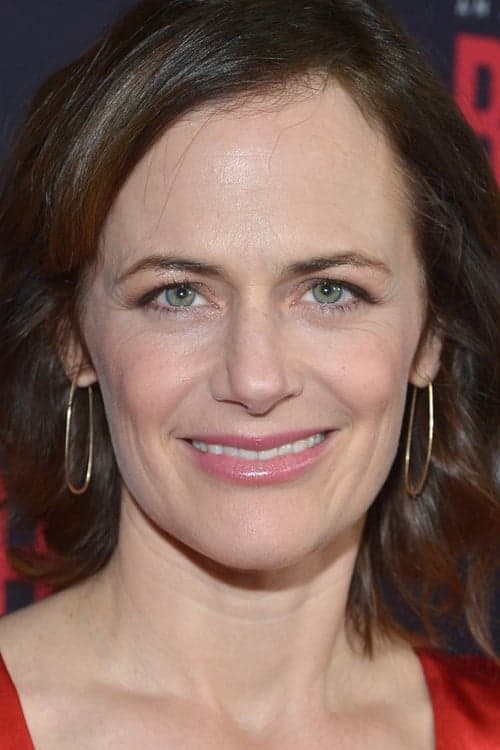 Sarah Clarke image