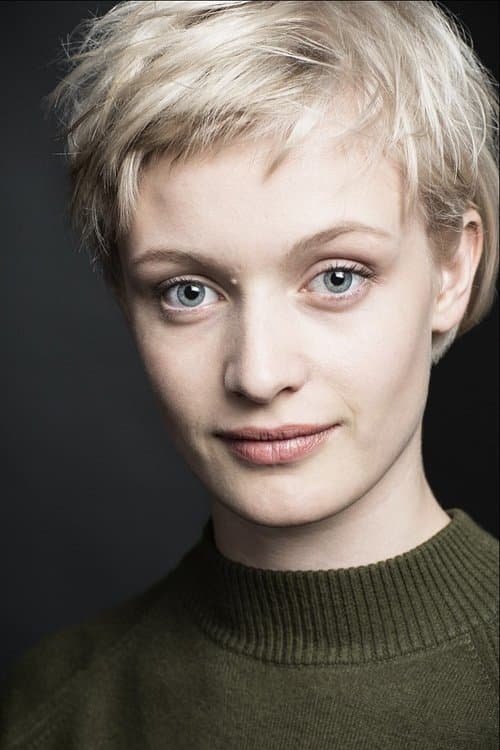 Sasha Clarke image