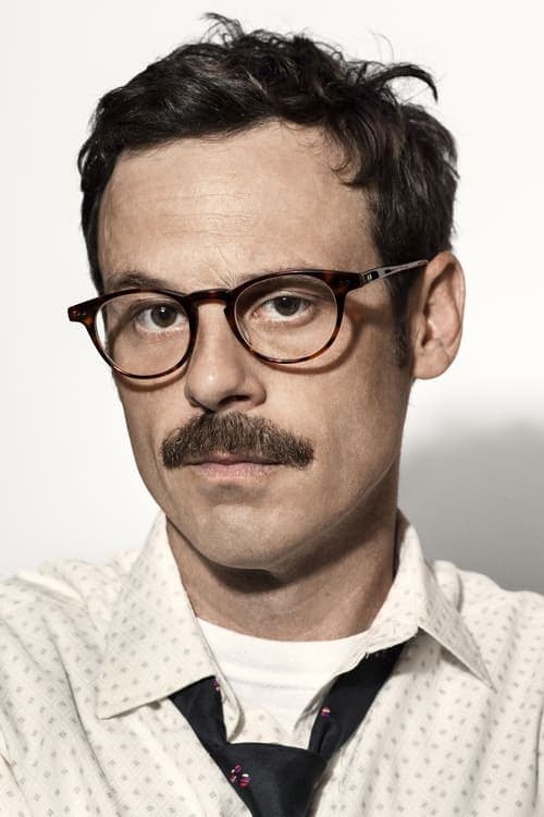 Scoot McNairy image