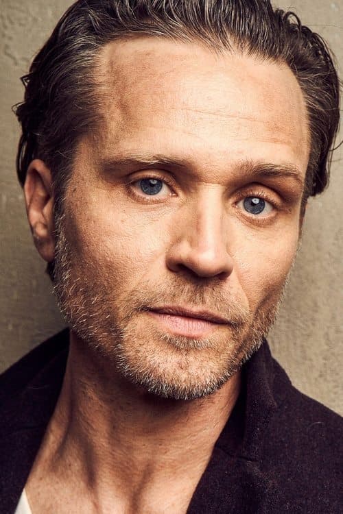 Seamus Dever image