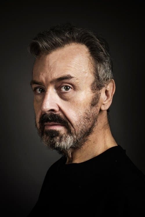 Serge Bagdassarian image