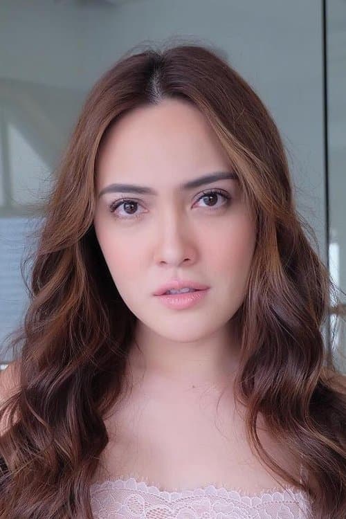 Shandy Aulia image