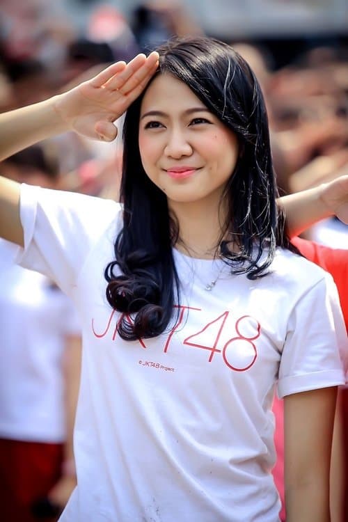 Shania Junianatha image