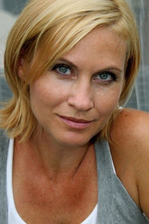 Simone Heher image