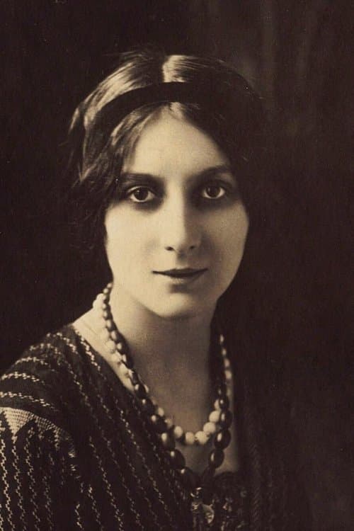 Stacia Napierkowska image