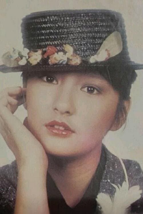 Suet Lee image