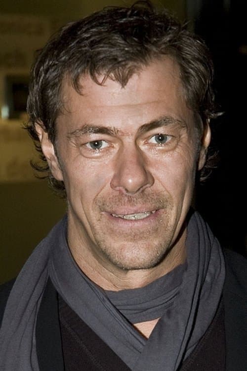 Sven Martinek image