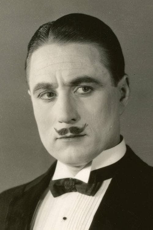 Syd Chaplin image