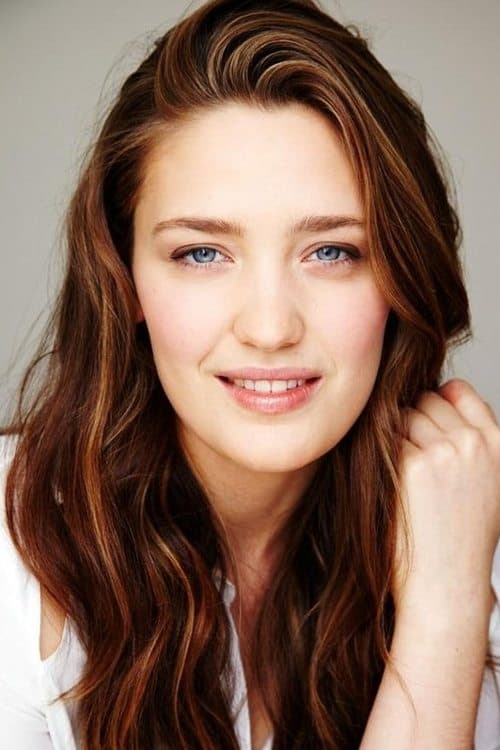Tess Haubrich image