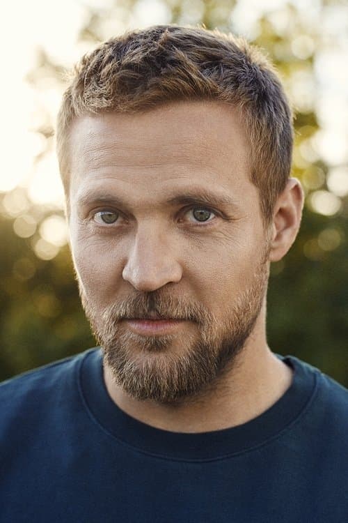 Tobias Santelmann image