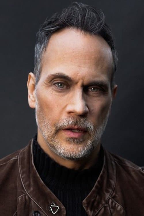 Todd Stashwick image