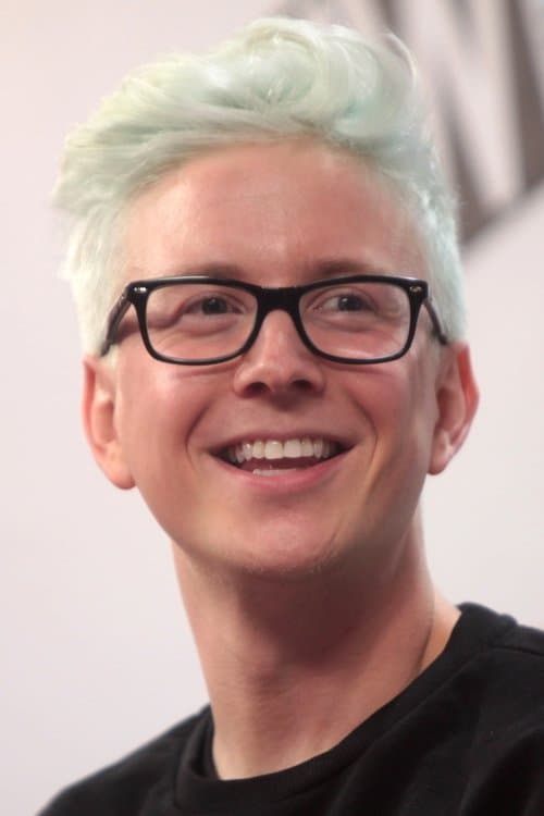 Tyler Oakley image