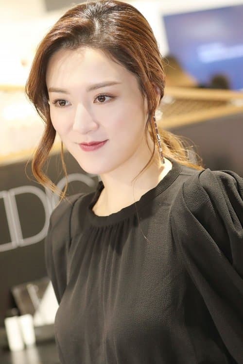Venus Wong image