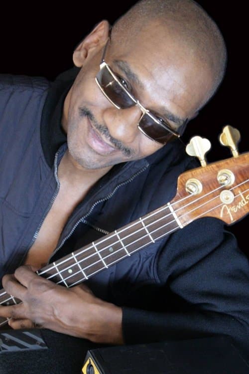 Victor Bailey image