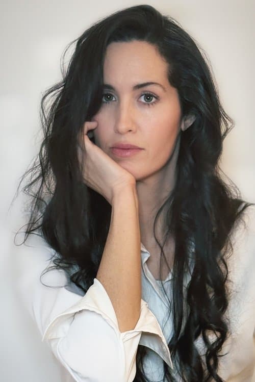 Victoria Cabral image
