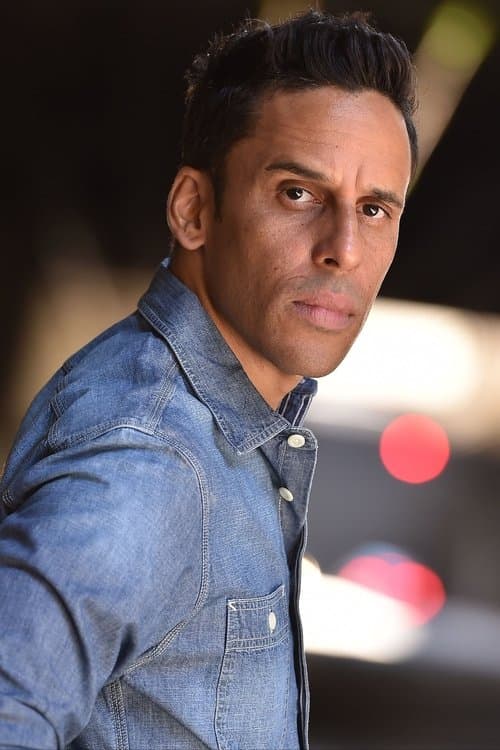 Wilmer Calderon image