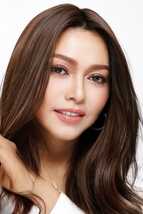 Wipawee Charoenpura image