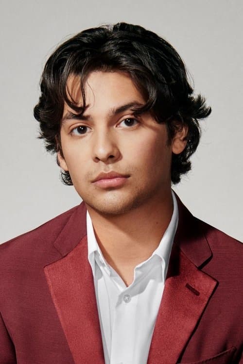 Xolo Mariduena image