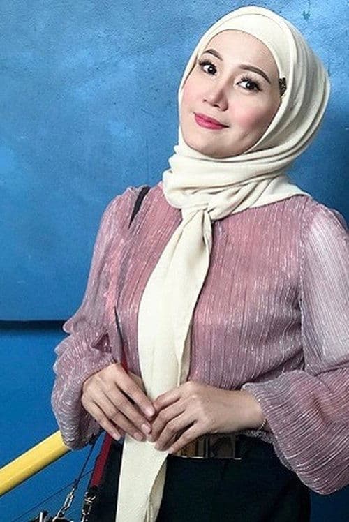Yana Samsudin image