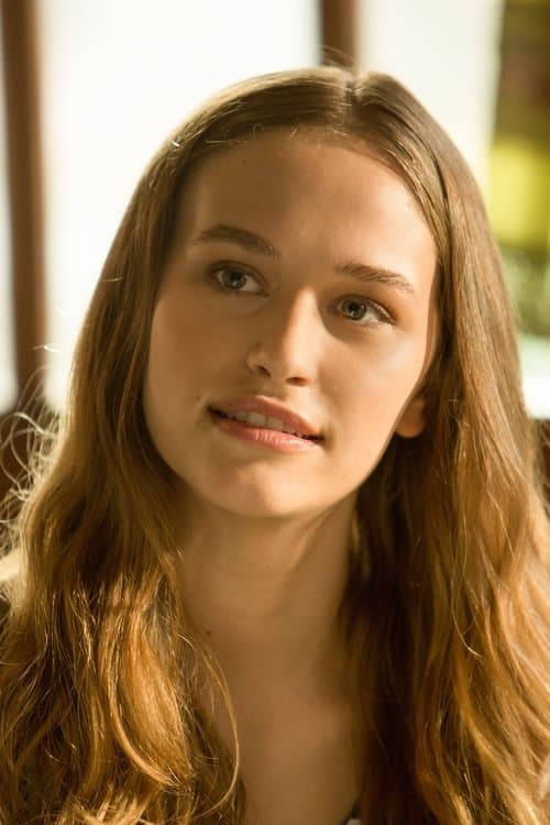 Zoe Graham image