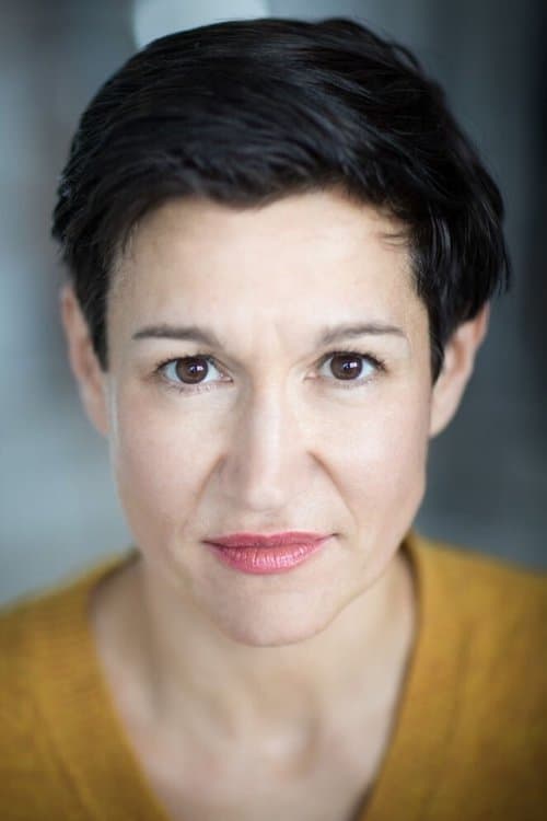 Iris Minich image