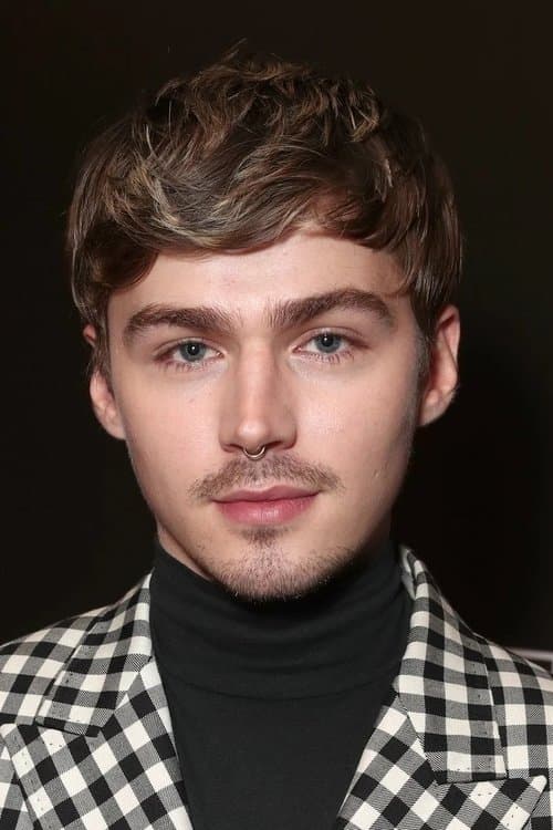 Miles Heizer image