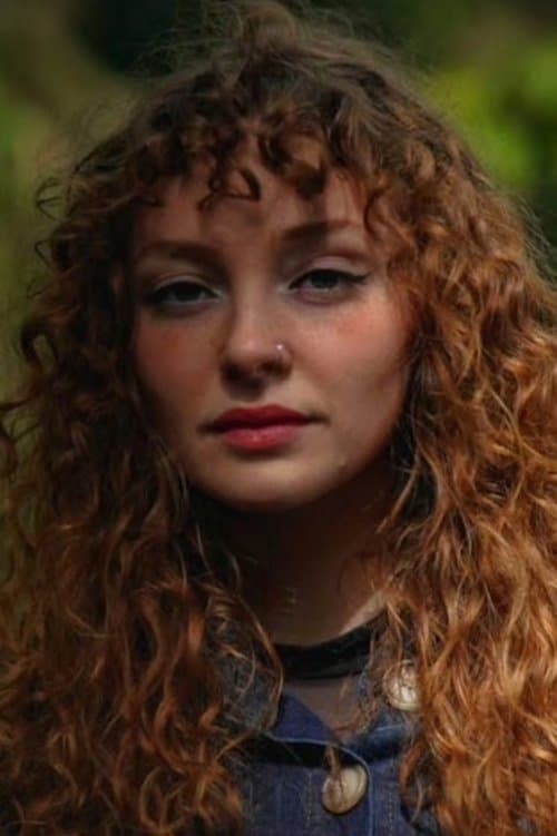 Photo of Rebekah Lowri Llewelyn